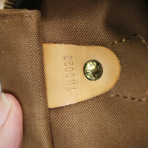 - `ღ´- ♥ -`ღ´ AUTHENTIC Louis Vuitton Monogram Speedy 30 - `ღ´- ♥ -`ღ´ - Picture 16 of 17